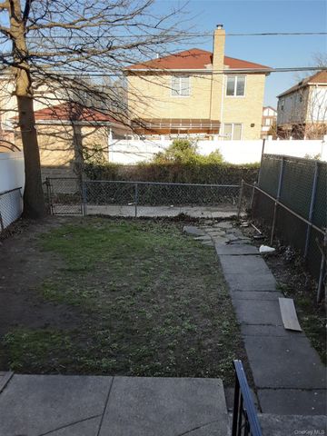 76-25 167th Street WHOLE HOUSE, Fresh Meadows, NY 11366