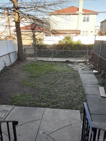 76-25 167th Street WHOLE HOUSE, Fresh Meadows, NY 11366