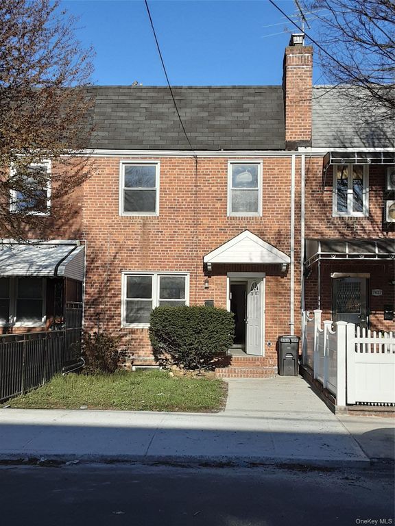 76-25 167th Street WHOLE HOUSE, Fresh Meadows, NY 11366