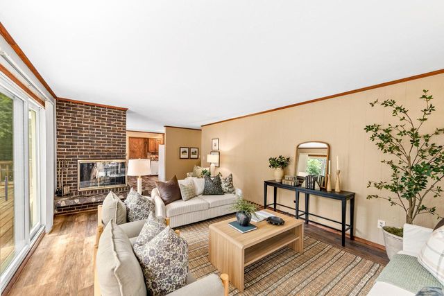 S100W31478 County Road LO, Mukwonago, WI 53149