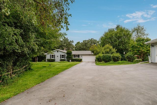 S100W31478 County Road LO, Mukwonago, WI 53149