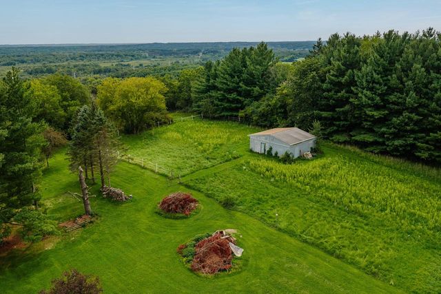S100W31478 County Road LO, Mukwonago, WI 53149