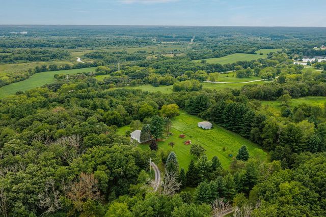 S100W31478 County Road LO, Mukwonago, WI 53149