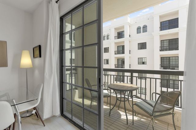 233 S Federal Highway 704, Boca Raton, FL 33432