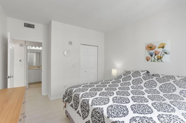 233 S Federal Highway 704, Boca Raton, FL 33432