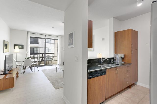 233 S Federal Highway 704, Boca Raton, FL 33432