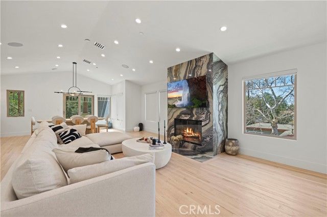 7628 Airlie, Tujunga (los Angeles), CA 91042