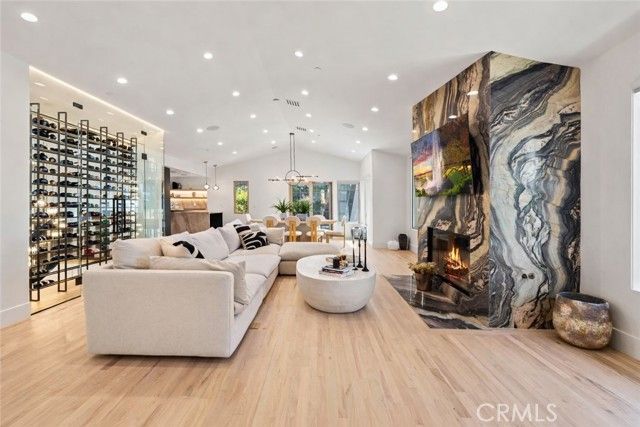 7628 Airlie, Tujunga (los Angeles), CA 91042