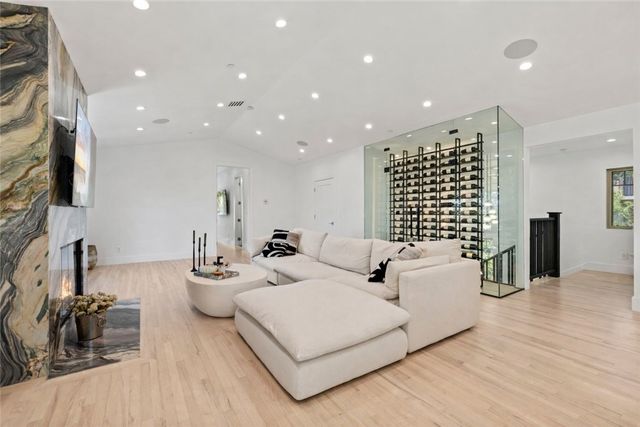 7628 Airlie, Tujunga (los Angeles), CA 91042