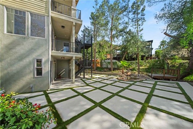 7628 Airlie, Tujunga (los Angeles), CA 91042