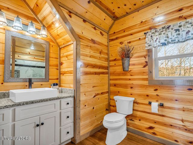 1041 Vista Drive, Gatlinburg, TN 37738