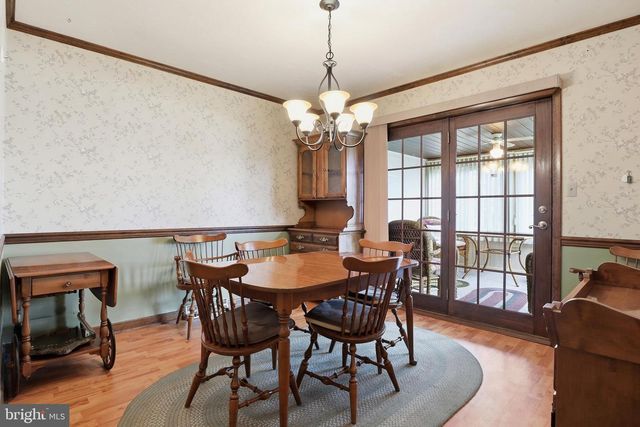 220 KENNEDY CT, Hanover, PA 17331
