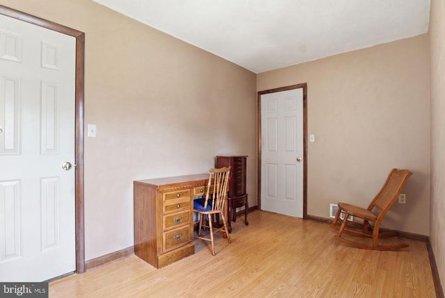 220 KENNEDY CT, Hanover, PA 17331