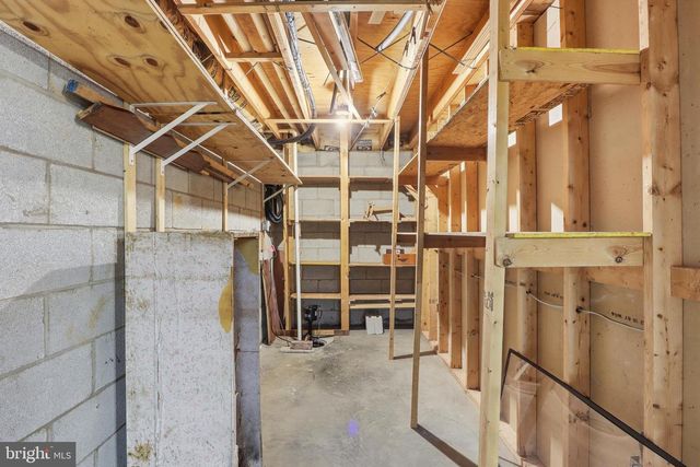 220 KENNEDY CT, Hanover, PA 17331