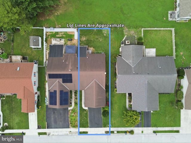 220 KENNEDY CT, Hanover, PA 17331