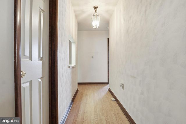 220 KENNEDY CT, Hanover, PA 17331