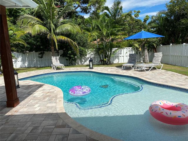 1901 39TH STREET W, Bradenton, FL 34205