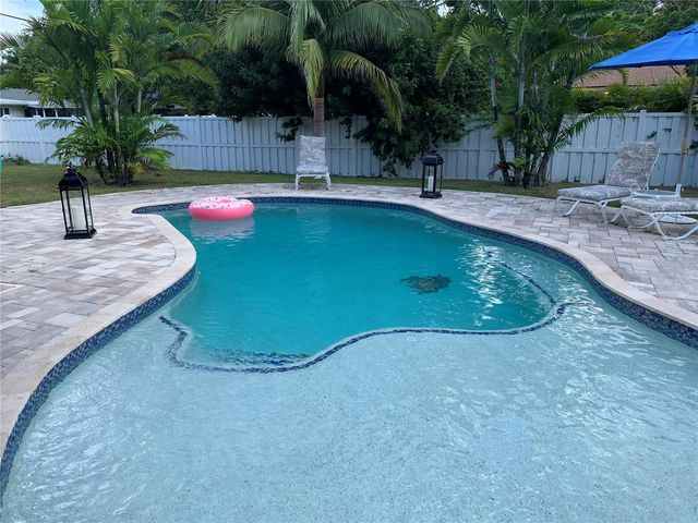 1901 39TH STREET W, Bradenton, FL 34205