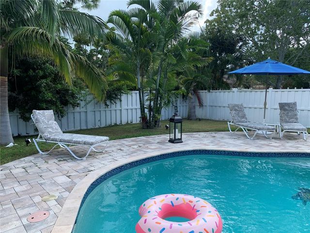 1901 39TH STREET W, Bradenton, FL 34205