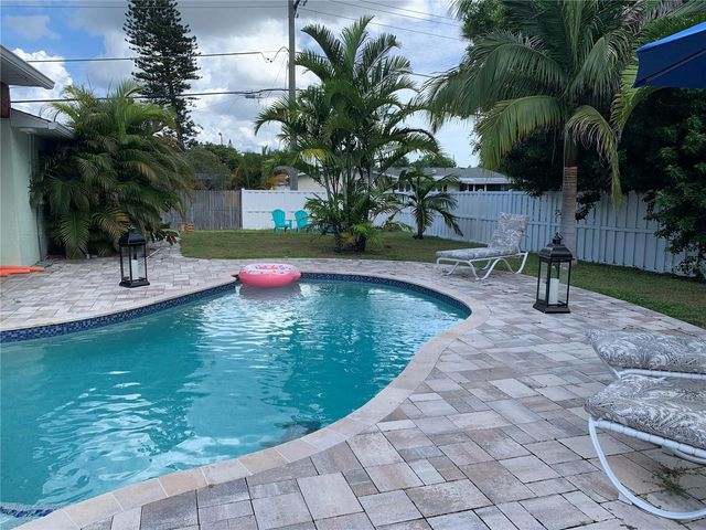 1901 39TH STREET W, Bradenton, FL 34205