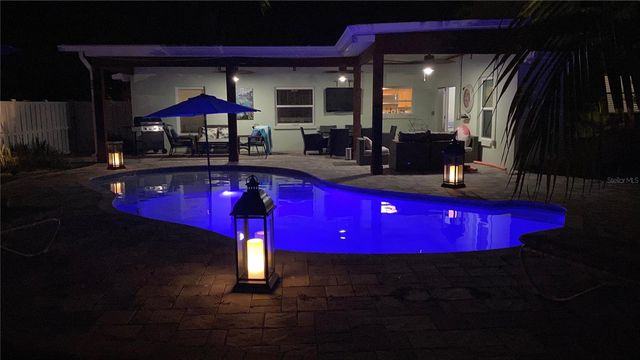 1901 39TH STREET W, Bradenton, FL 34205