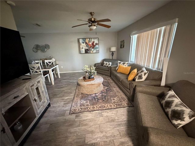 1901 39TH STREET W, Bradenton, FL 34205