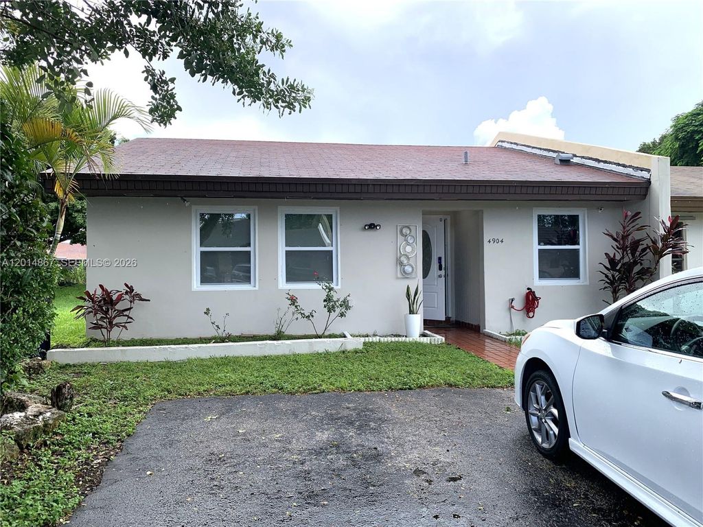 4904 SW 139th Court, Miami, FL 33175