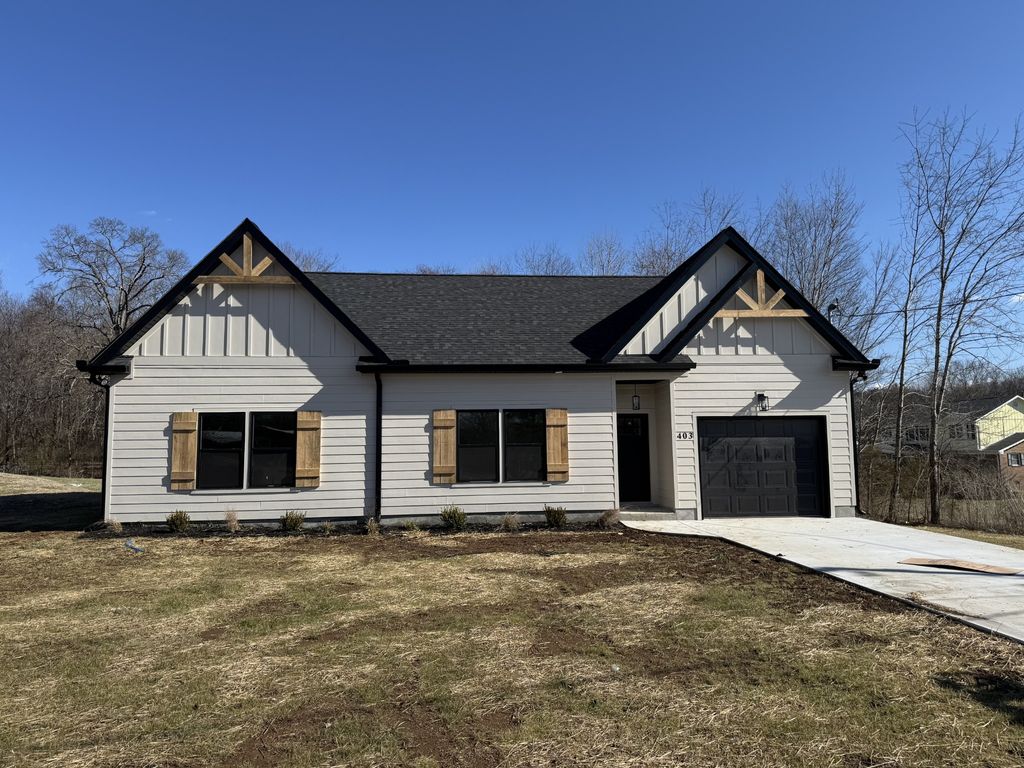 403 Hidden Valley Cir, Mcminnville, TN 37110