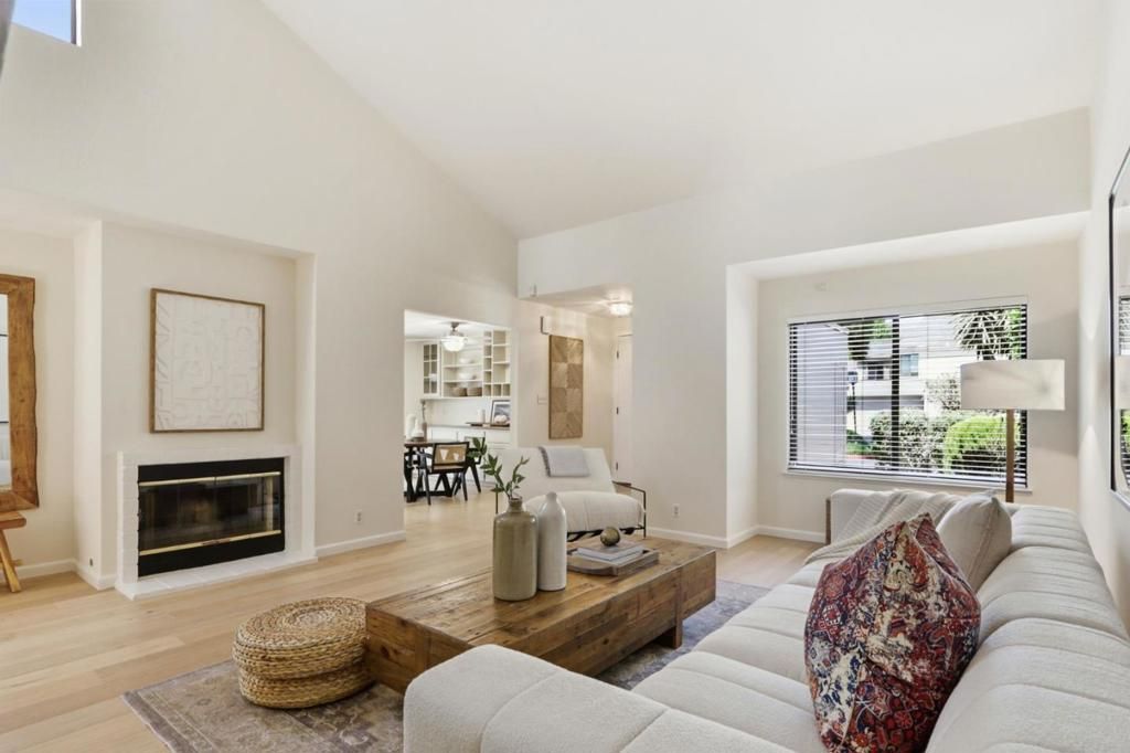 Image 10 of property listing at 1709 Cherryhills Lane, San Jose, CA 95125