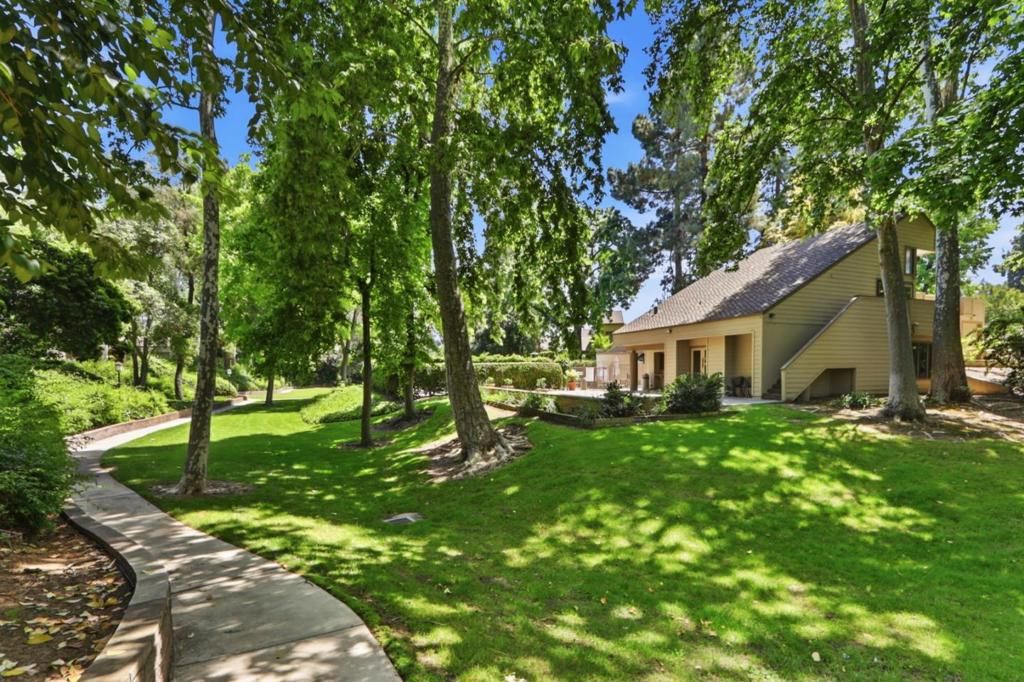 Image 42 of property listing at 1709 Cherryhills Lane, San Jose, CA 95125