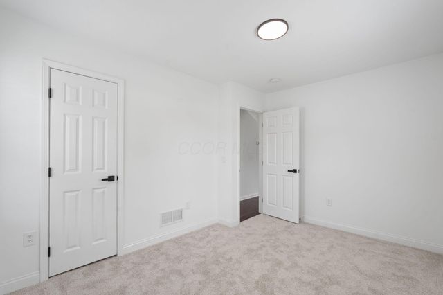 196 Maple Drive, Columbus, OH 43228