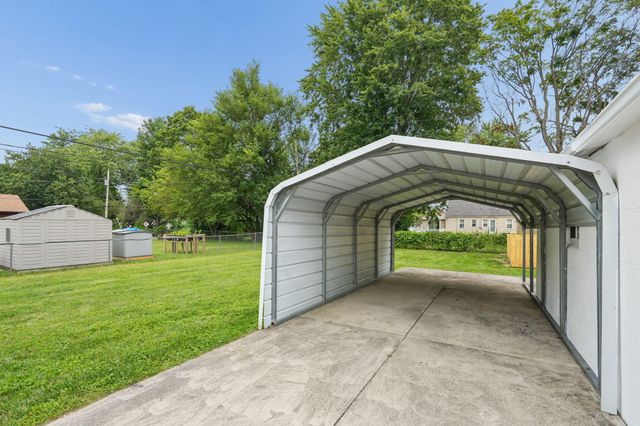 196 Maple Drive, Columbus, OH 43228