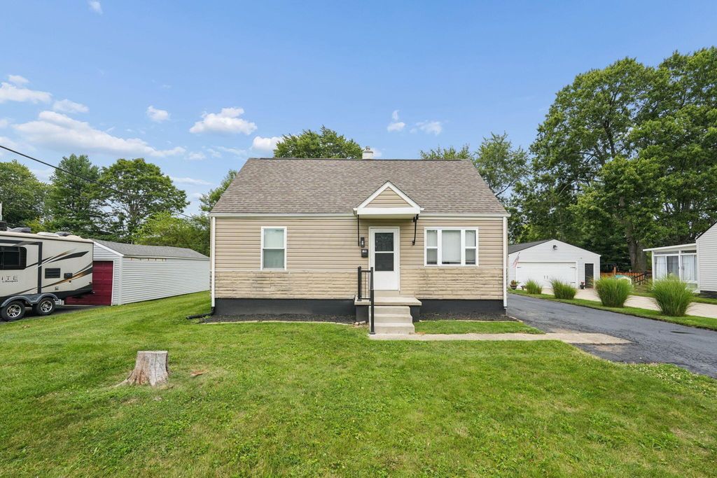 196 Maple Drive, Columbus, OH 43228