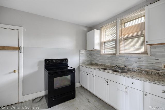 15766 Ferguson Street, Detroit, MI 48227