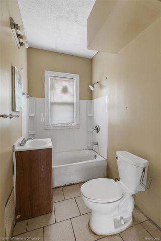 15766 Ferguson Street, Detroit, MI 48227