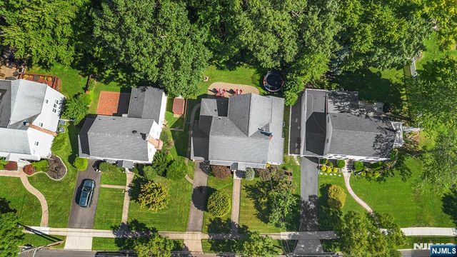 164 Kensington Road, River Edge, NJ 07661