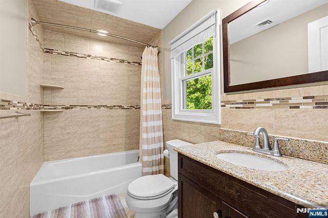 164 Kensington Road, River Edge, NJ 07661