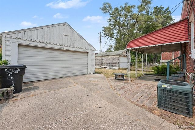 18063 Griggs Street, Detroit, MI 48221