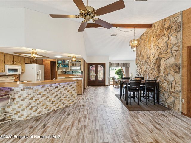 8393 Delaware Drive, Weeki Wachee, FL 34607