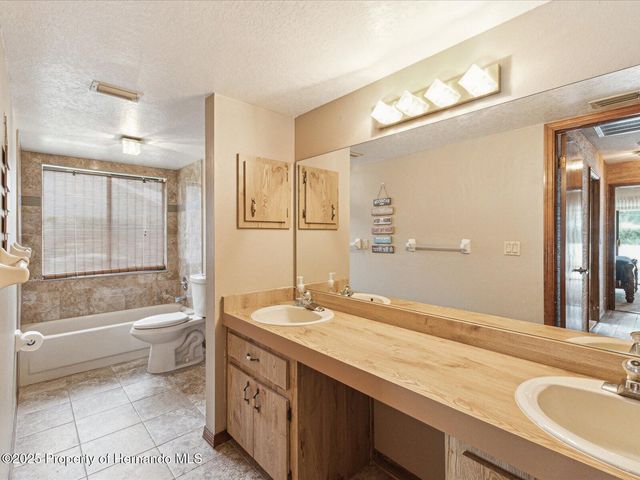 8393 Delaware Drive, Weeki Wachee, FL 34607