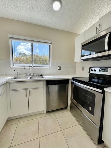 13772 SW 145th Ter 13772, Miami, FL 33186