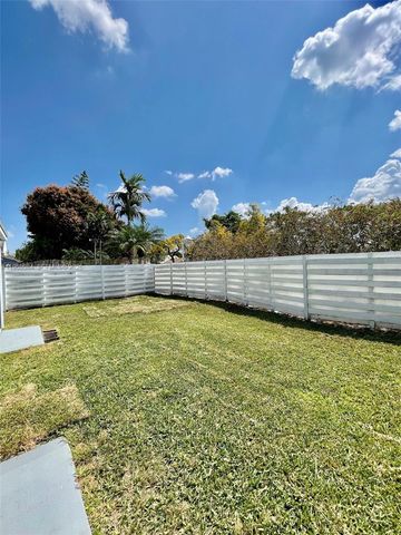 13772 SW 145th Ter 13772, Miami, FL 33186