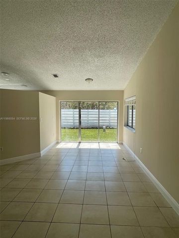 13772 SW 145th Ter 13772, Miami, FL 33186