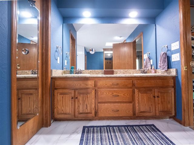 11408 Burning Oaks Road, Oklahoma City, OK 73150