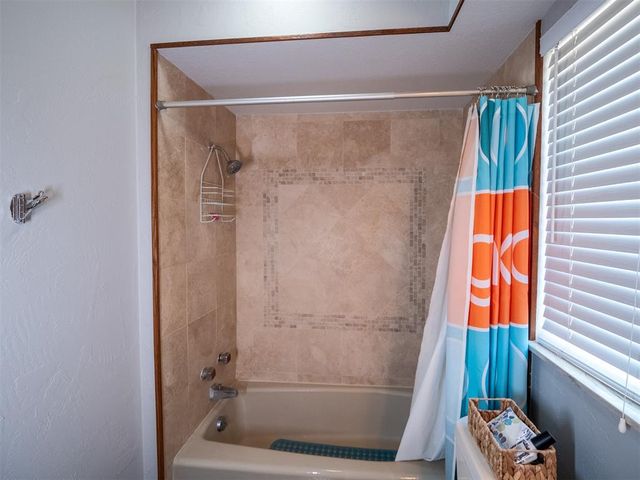 11408 Burning Oaks Road, Oklahoma City, OK 73150