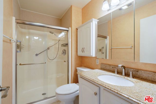 18445 Hatteras Street 504, Los Angeles, CA 91356