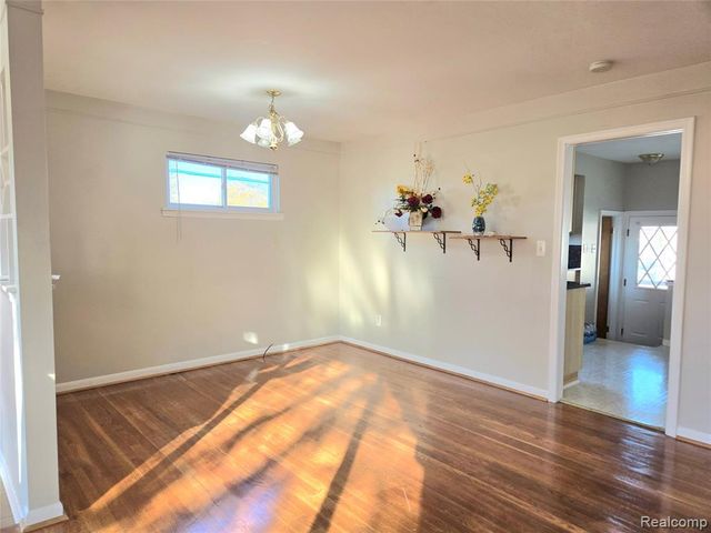 7872 Ritz Avenue, Westland, MI 48185