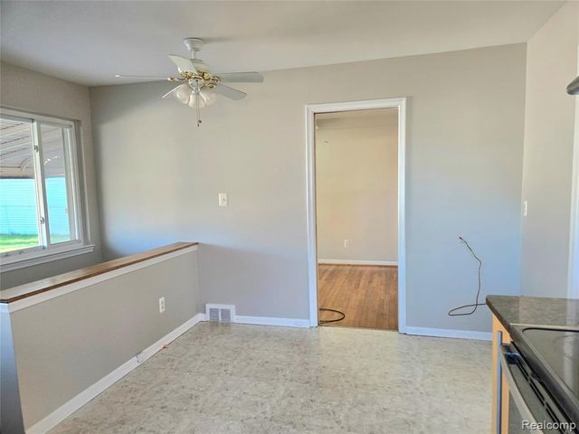 7872 Ritz Avenue, Westland, MI 48185