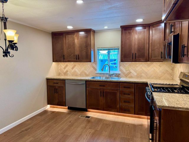 3735 Shetland Lane, Arcata, CA 95521