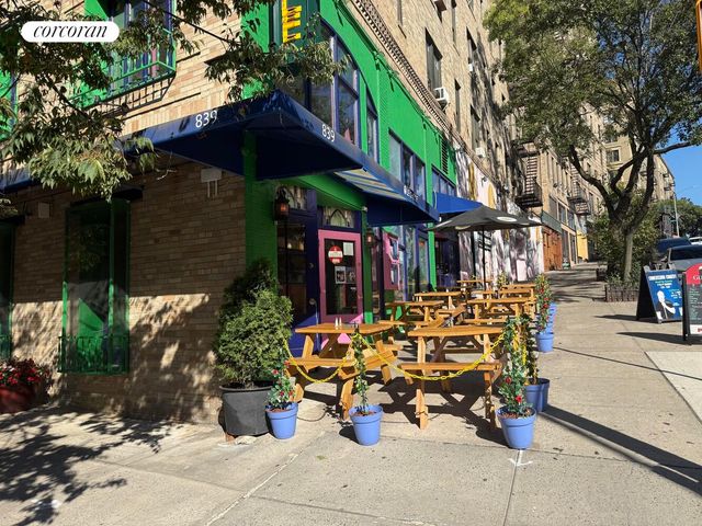 875 W 181st St Apt 3A, New York City, NY 10033